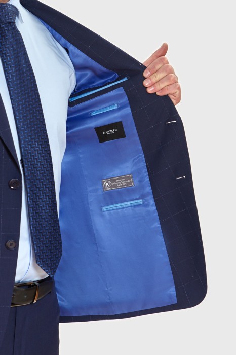 Товар синего цвета с внутренней стороны