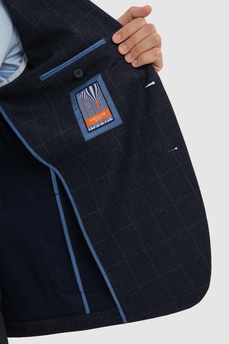 пиджак в клетку по цене 19990 руб вид справа