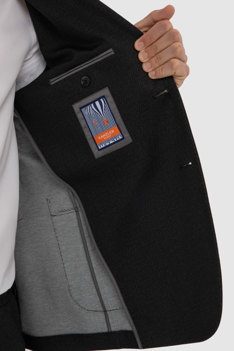 пиджак по цене 19990 руб вид справа