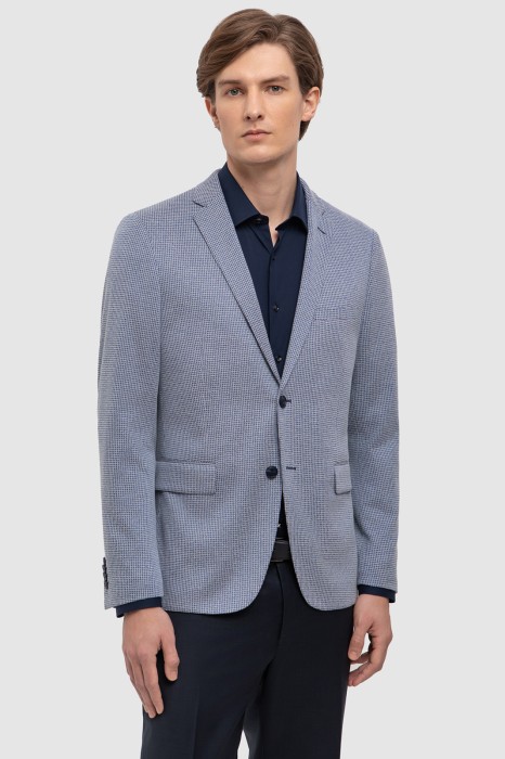 Товар голубого цвета с внутренней стороны