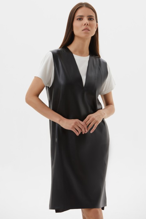 платье из экокожи фотография