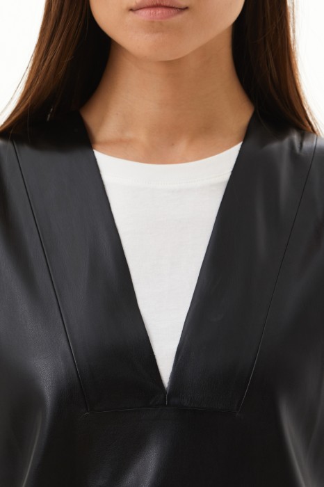 платье из экокожи от бренда kanzler вид слева