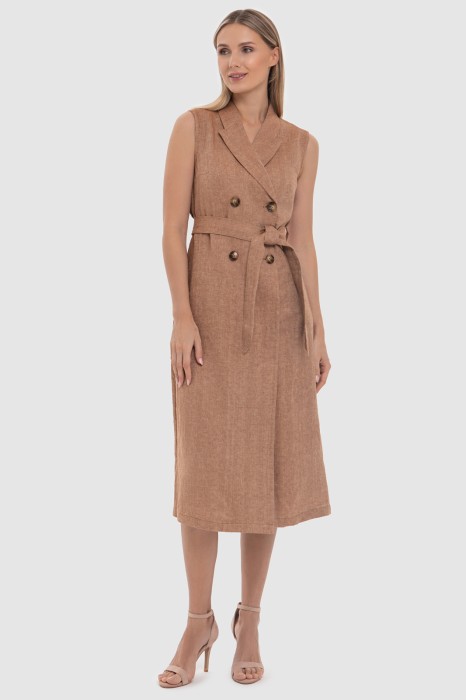 Товар коричневого цвета с внутренней стороны