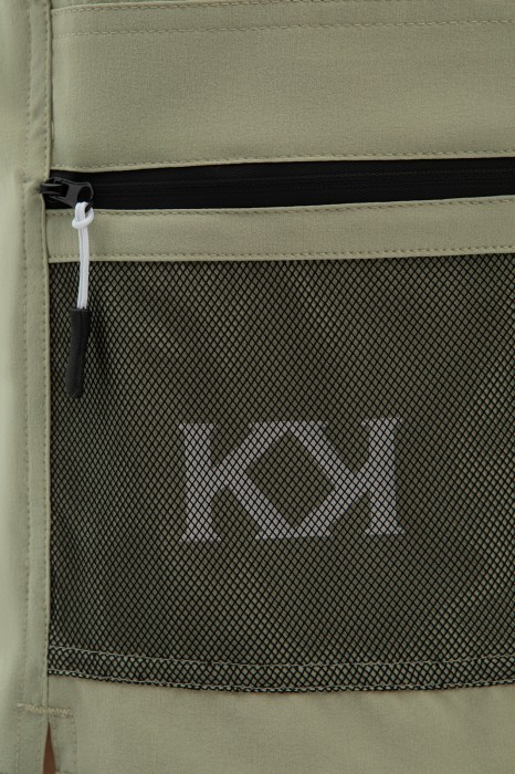 плавательные шорты по цене 1990 руб вид справа