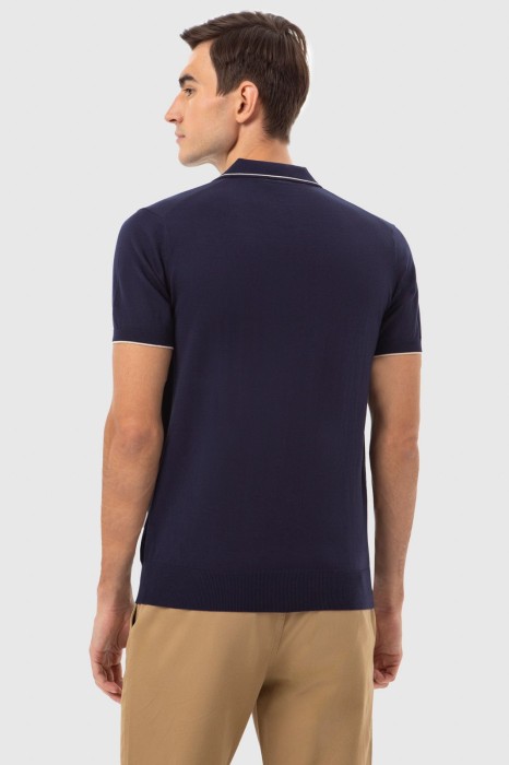 поло из хлопка пима по цене 7990 руб вид справа