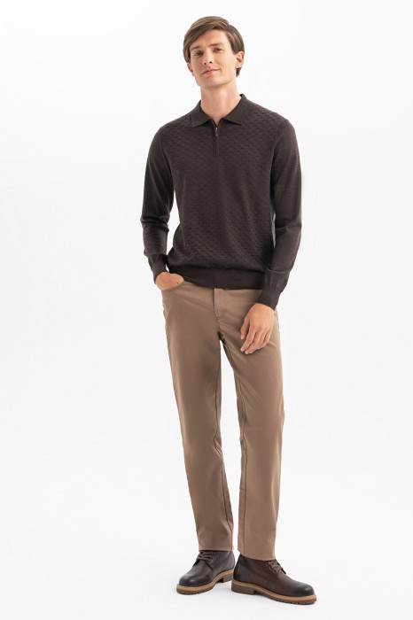 поло из шерсти из россии вид сбоку