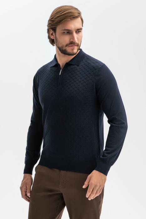 поло из шерсти фотография