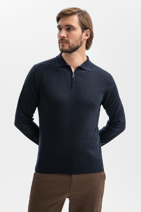 поло из шерсти по цене 11990 руб вид справа