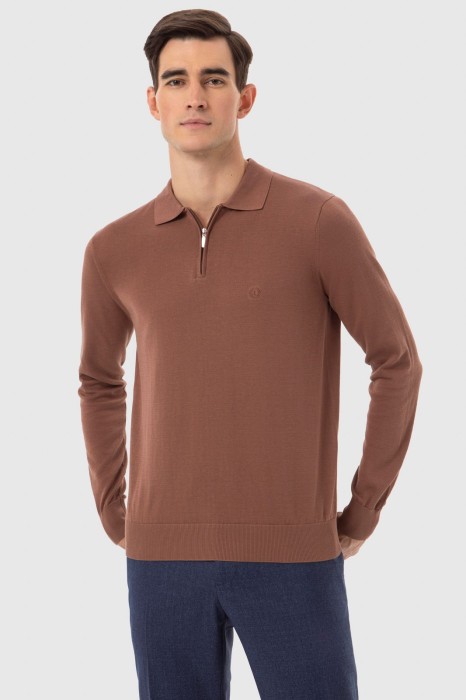 поло limited edition из хлопка, шелка и льна фотография