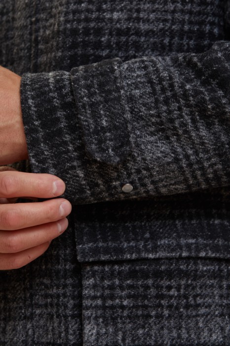 полупальто в клетку демисезонное от бренда kanzler вид слева