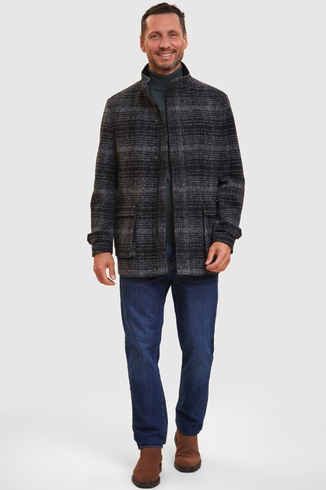 полупальто в клетку демисезонное из россии вид сбоку