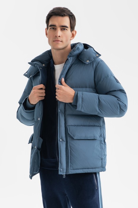 пуховик короткий с водоотталкивающей обработкой фотография