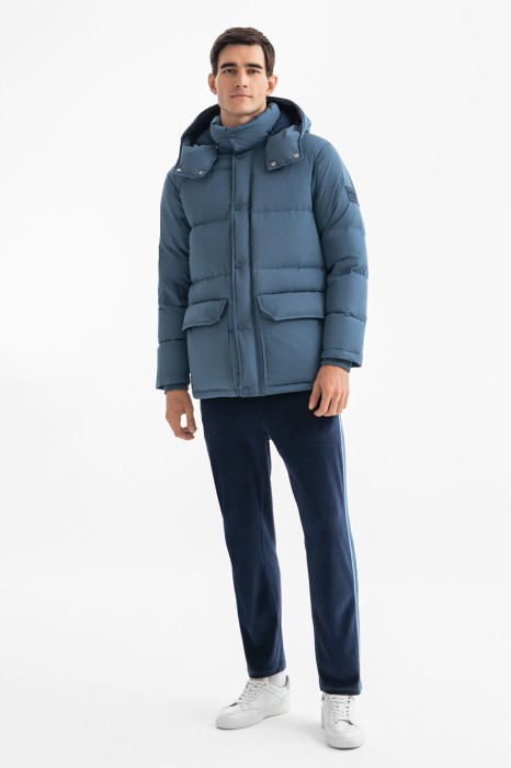 пуховик короткий с водоотталкивающей обработкой городского стиля с лицевой стороны