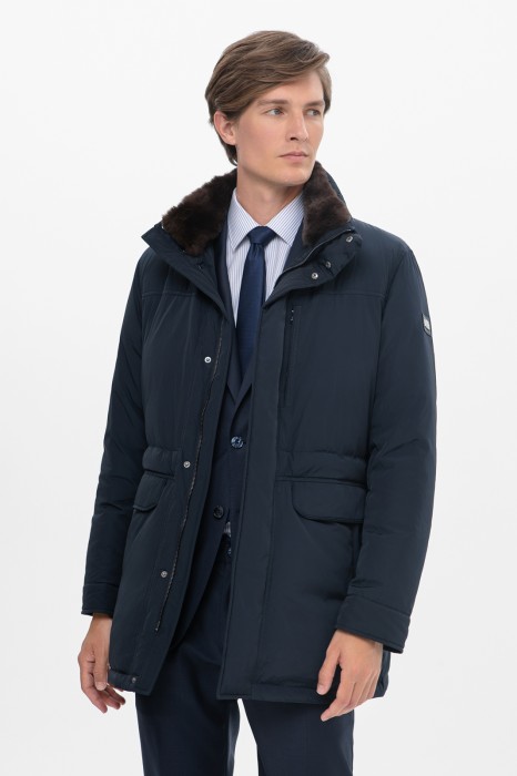 пуховик с утепленным воротником и водоотталкивающей обработкой из пуха спереди