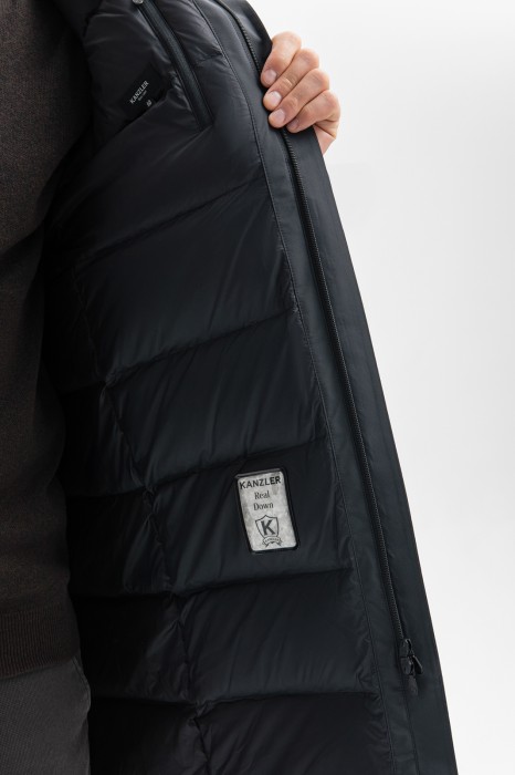 пуховик с водоотталкивающей обработкой по цене 34990 руб вид справа