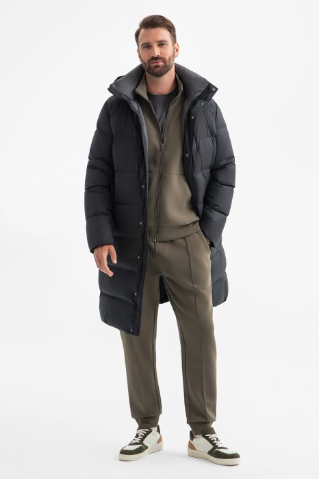 пуховик удлиненный с водоотталкивающей обработкой фотография