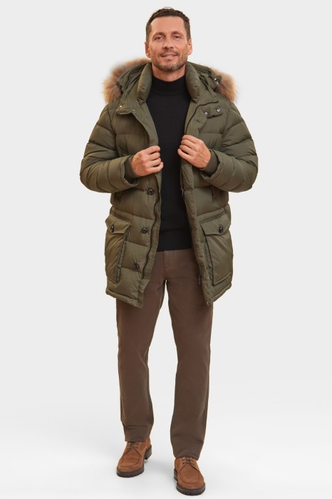 Товар зеленого цвета с внутренней стороны