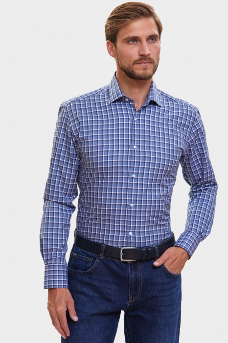 рубашка из хлопка в клетку фотография