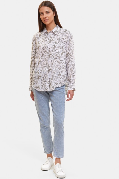 рубашка с растительным узором из россии вид сбоку