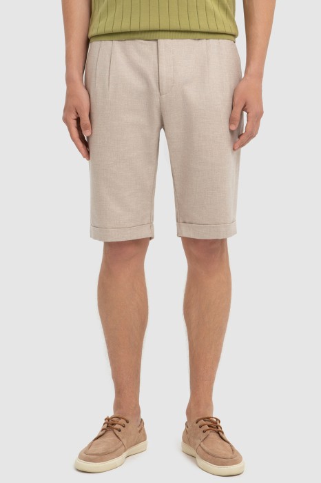 шорты из хлопка и льна фотография