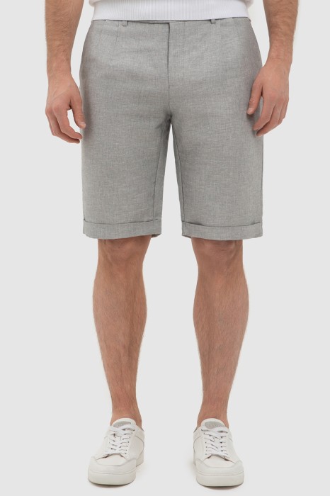 шорты изо льна и хлопка фотография