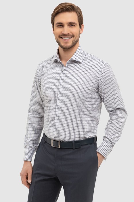 Товар белого цвета с внутренней стороны