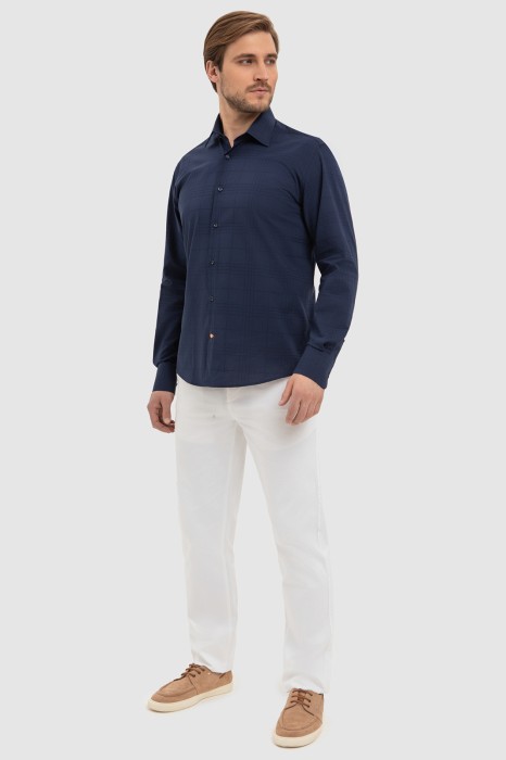 Товар синего цвета с внутренней стороны