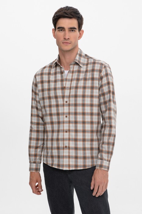 сорочка из хлопка в клетку фотография