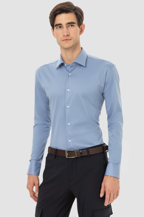 сорочка полуприталенная из эластичного хлопка с узором из россии вид сбоку