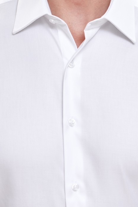 сорочка полуприталенная из хлопка с защитой от пятен от бренда kanzler вид слева