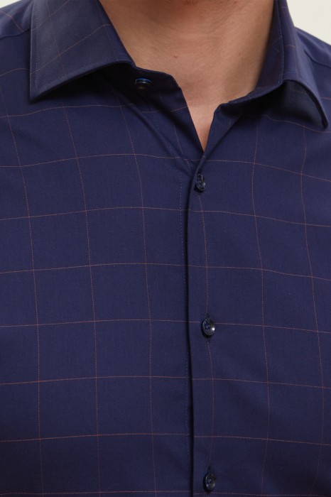 сорочка полуприталенная из хлопка в клетку от бренда kanzler вид слева