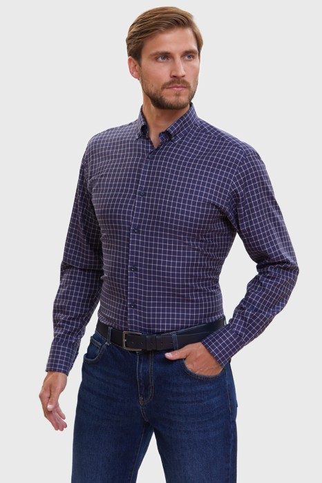 сорочка полуприталенная из хлопка в клетку фотография