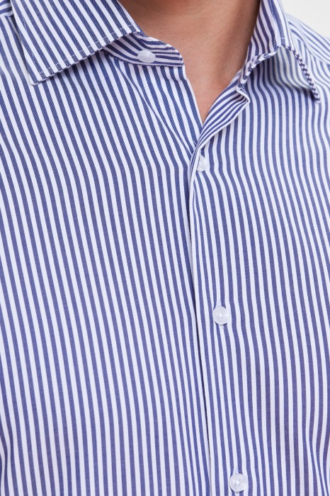 сорочка полуприталенная из хлопка в полоску от бренда kanzler вид слева