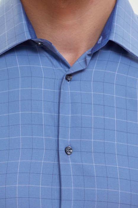 сорочка полуприталенная в клетку от бренда kanzler вид слева