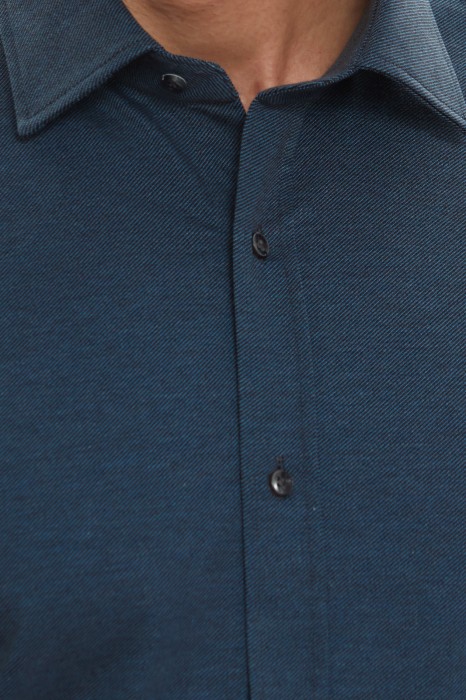 сорочка приталенная из эластичного хлопка от бренда kanzler вид слева