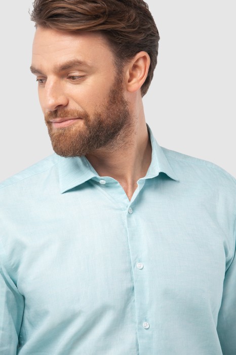 сорочка приталенная из хлопка и льна от бренда kanzler вид слева