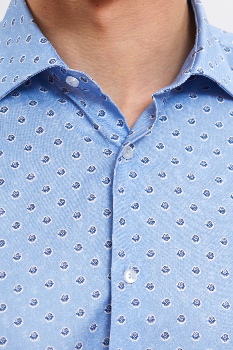 сорочка приталенная из хлопка с узором от бренда kanzler вид слева