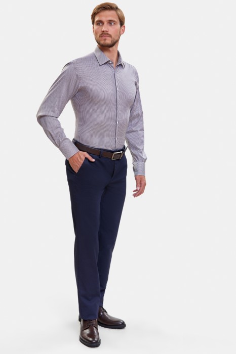 сорочка приталенная в клетку из эластичной ткани по цене 7990 руб вид справа