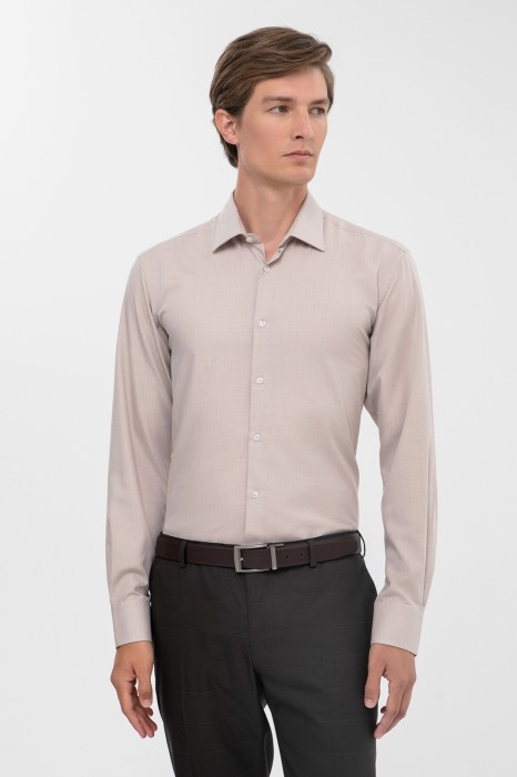 сорочка приталенная по цене 5990 руб вид справа