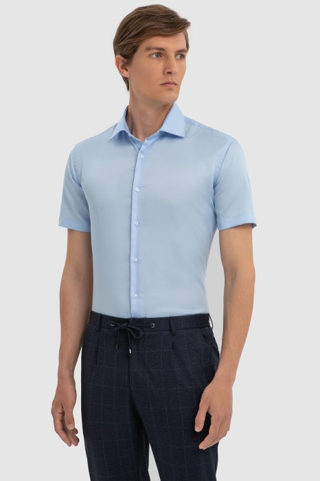 сорочка с коротким рукавом из хлопка, легкая в уходе по цене 6990 руб вид справа