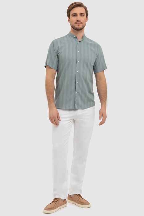 Товар зеленого цвета с внутренней стороны