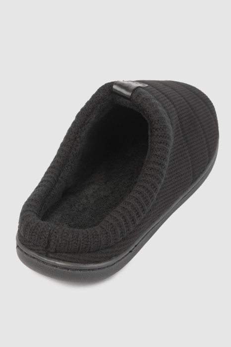 тапочки по цене 990 руб вид справа