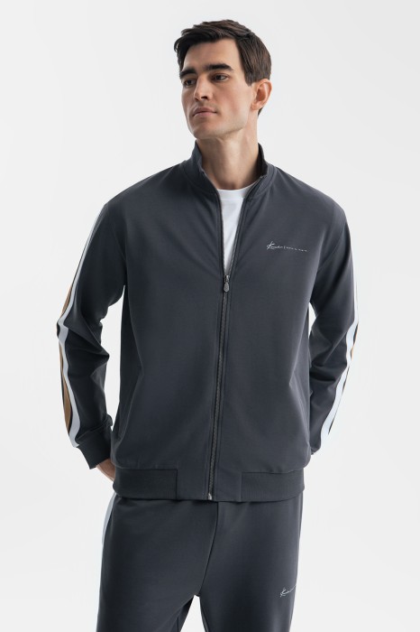 толстовка из хлопка из россии вид сбоку