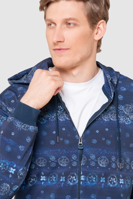 толстовка на молнии с капюшоном от бренда kanzler вид слева