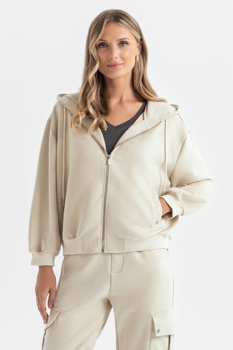 толстовка с капюшоном фотография