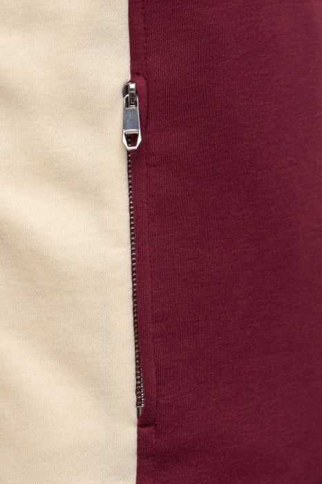 толстовка в стиле колор-блок по цене 4990 руб вид справа