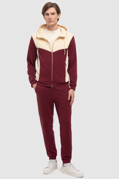 толстовка в стиле колор-блок из проверенных материалов спереди