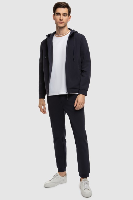 толстовка для взрослого возраста с изнаночной стороны