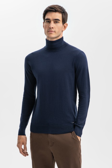 водолазка из хлопка и кашемира фотография