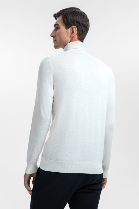 водолазка из хлопка и кашемира по цене 6990 руб вид справа